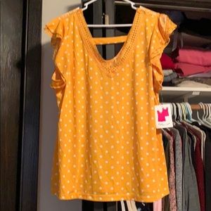 NWT adorable gold and white ruffle tank!